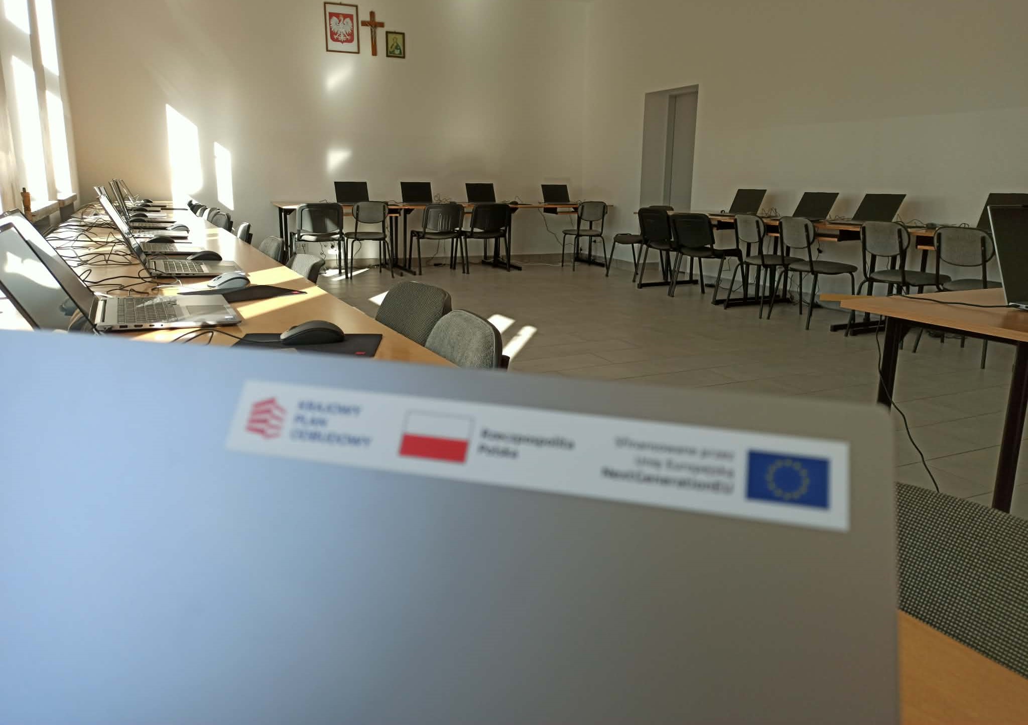 Sprzęt komputerowy w ramach KPO